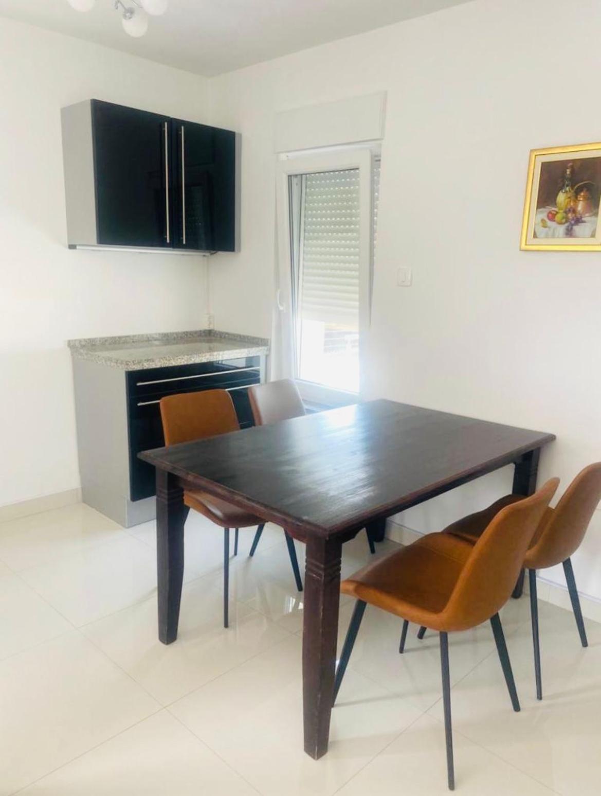 Radovanovic Apartment
